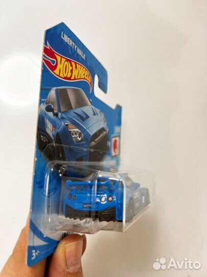 Hot wheels nissan gtr r35 liberty walk ver.2 синий