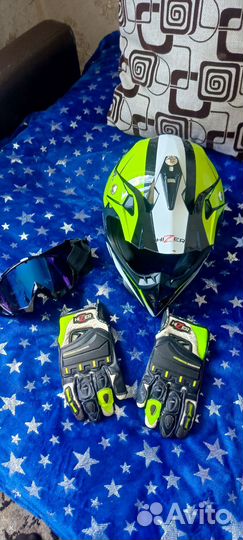 Мотошлем кроссовый