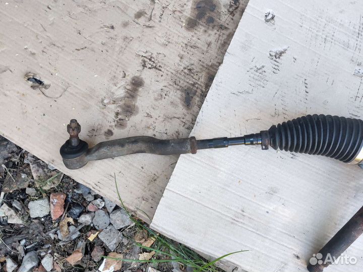 Рулевая рейка на Toyota Avensis