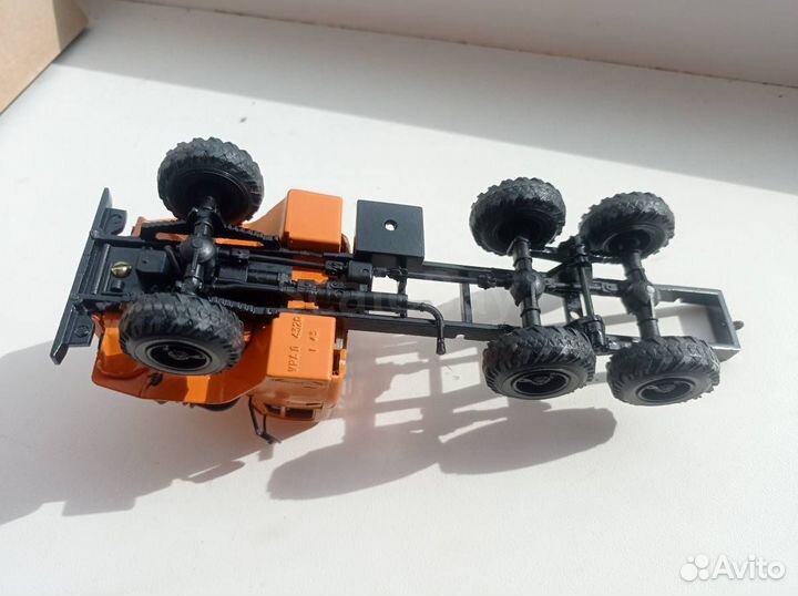 Модель 1:43 Урал и Ко-450