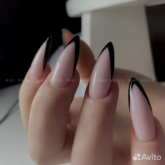 Маникюр, наращивание ногтей