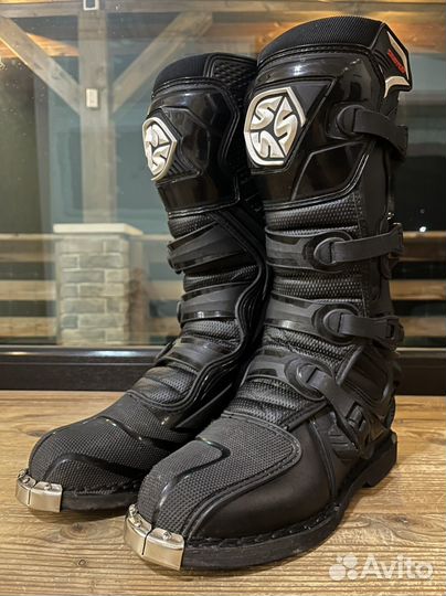 Мотоботы Scoyco MBM006 размер 43/44