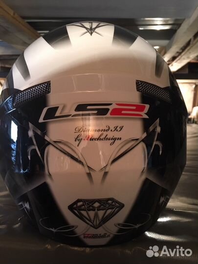 Продаётся 2 шлема для мототехники