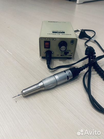 Машинка для аппаратного маникюра strong 90