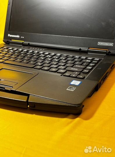 Защищенный ноутбук Panasonic CF-54 D240VN