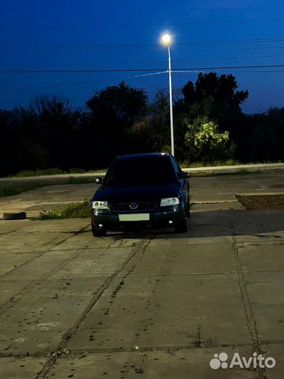 Volkswagen Passat 2.8 AT, 2003, 265 000 км