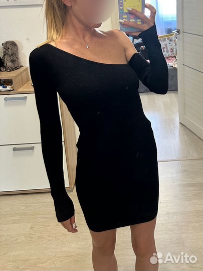 Платье bershka xs