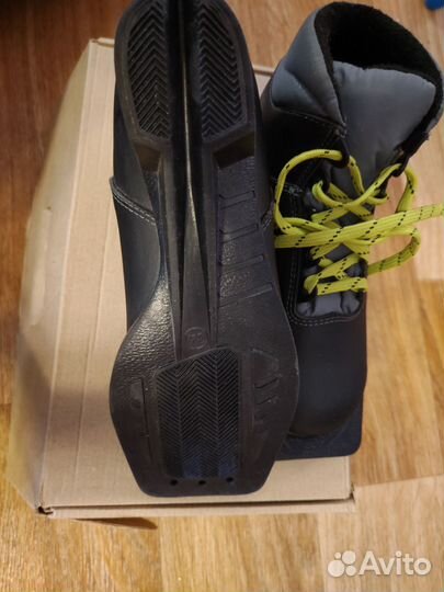 Лыжные ботинки 34 размер