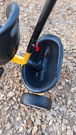 Трехколесный велосипед с родительской ручкой