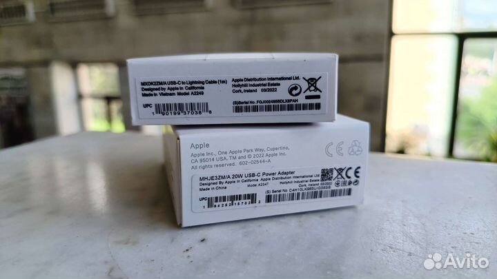 Зарядное устройство для телефона 20W + кабель