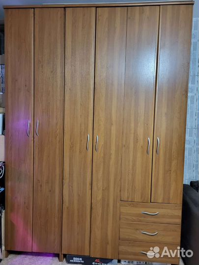 Большой угловой диван бу