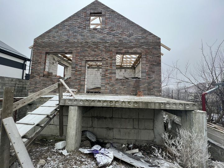 Дом 100 м² на участке 6 сот.