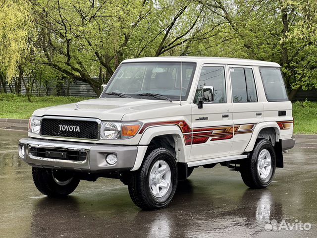 Toyota Land Cruiser 4.0 МТ, 2022, 30 км