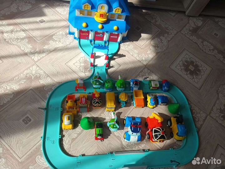 Робокар Поли база машинки