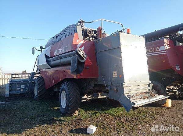 Комбайн Ростсельмаш Vector 410, 2012