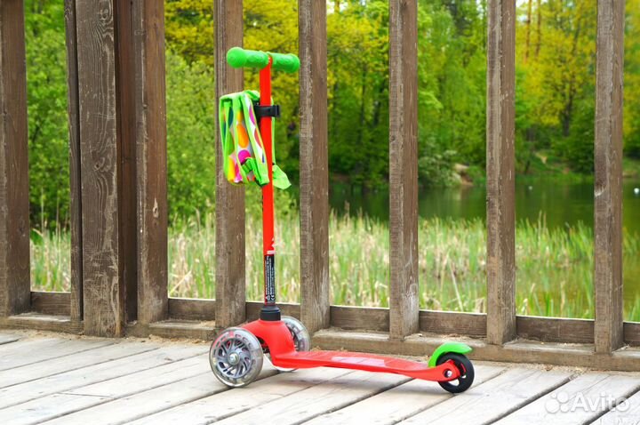 Самокат Mini Micro Limpopo Красный LED