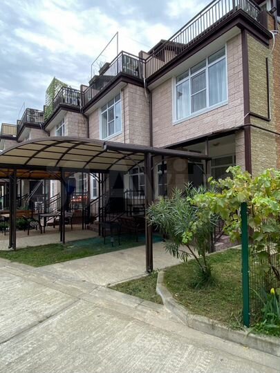 3-к. квартира, 80 м², 1/3 эт.