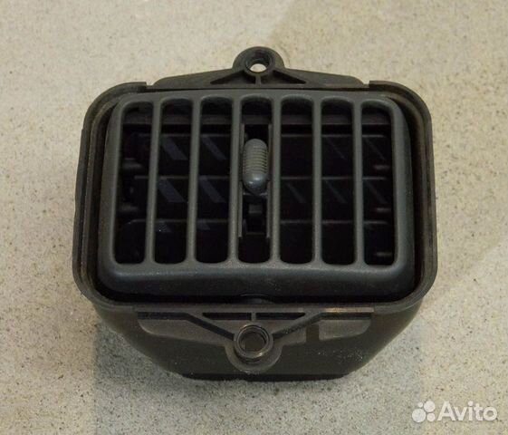 Дефлектор торпедо левый Ford Escape 1