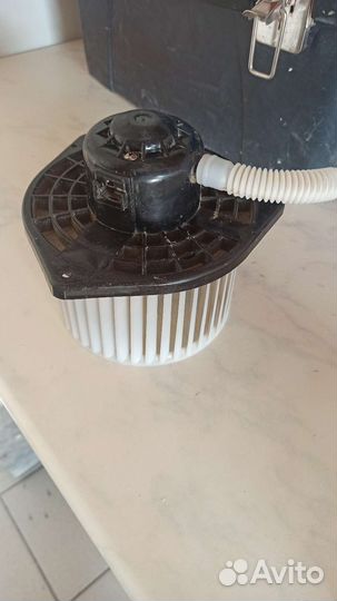 Вентилятор отопителя лансер 10