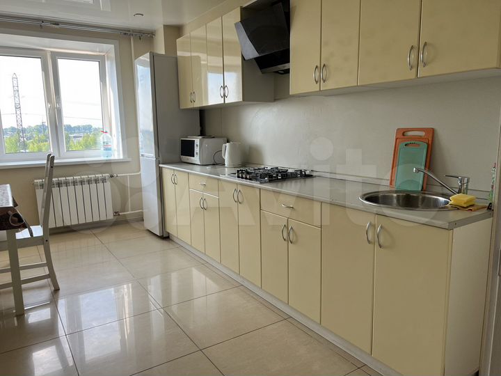 2-к. квартира, 65 м², 6/12 эт.