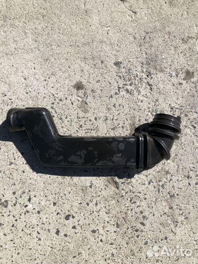 Патрубок воздушного фильтра Mercedes Benz W202