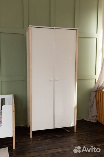 Шкаф и комод в детскую комплект