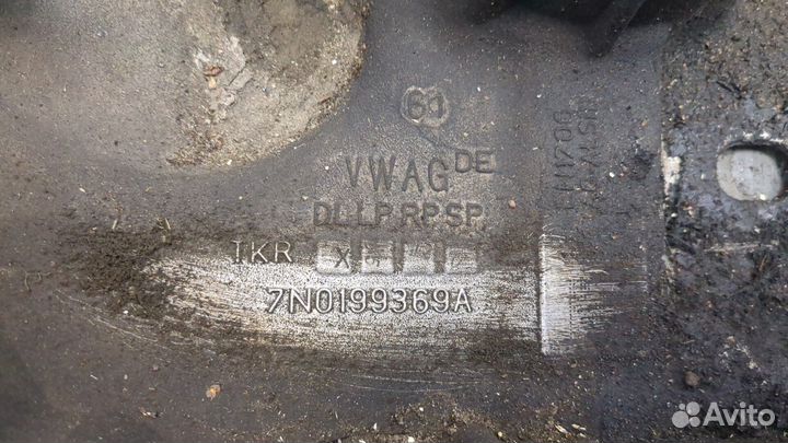 Балка подвески передняя Volkswagen Passat 6