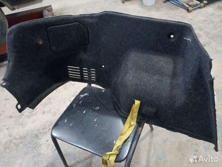 Обшивка багажника правая Kia Rio 1 2000-2005г