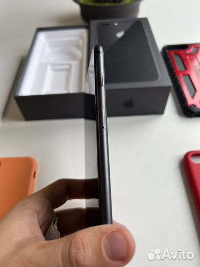 iPhone 8 Plus