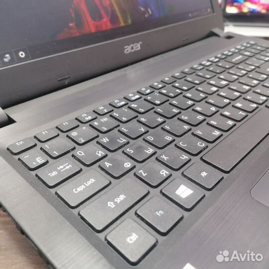 Ноутбук Acer офисный (1555 Н)