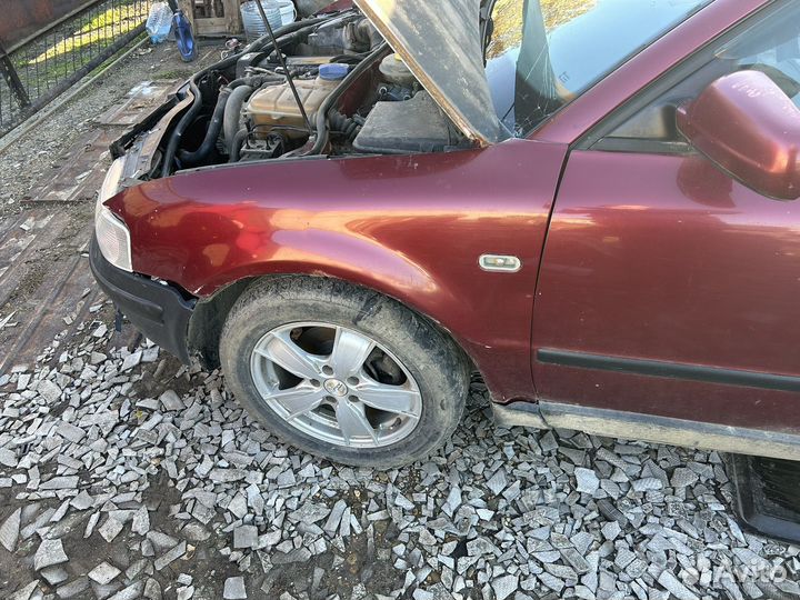 Volkswagen passat b5 крыло правое