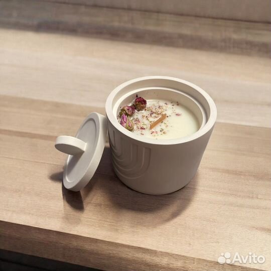 Ароматическая свеча ручной работы