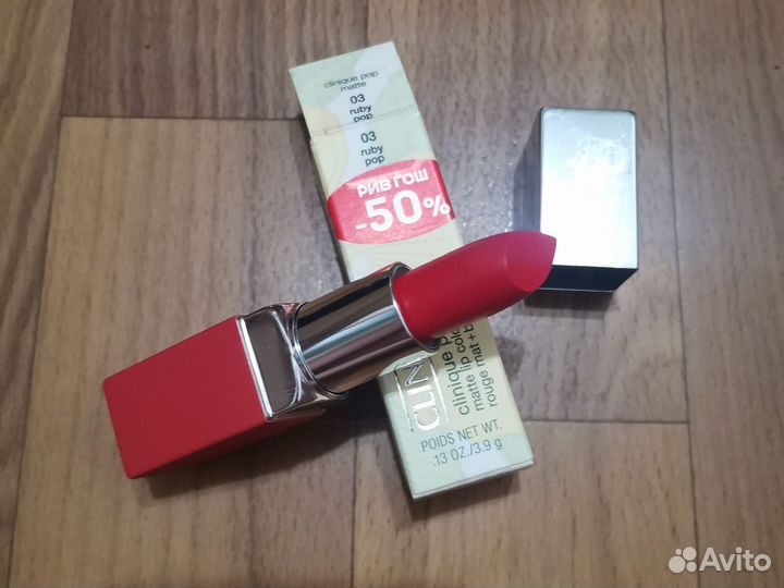 Матовая помада Clinique