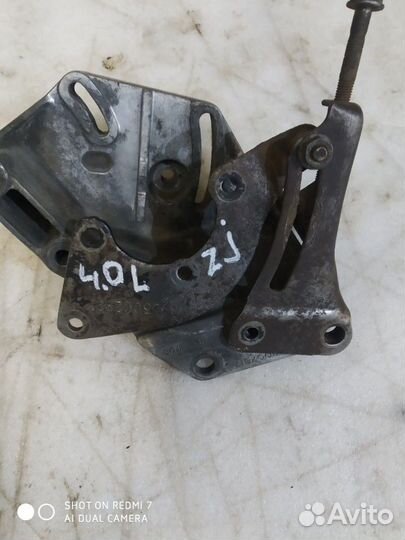 Кронштейн гур Jeep Grand Cherokee zj 4.0 l