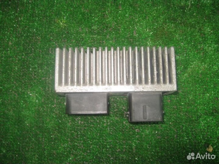 Реле свечей накала Renault Scenic 3 (JZ) 2010