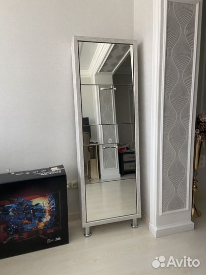 Новая Заводская Обувница с зеркальными ящиками