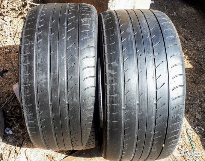 Toyo Proxes CF2 295/35 R21