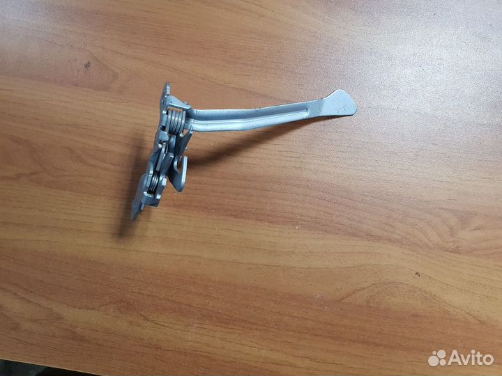 Замок капота Citroen C4 Picasso 2006-14 новый