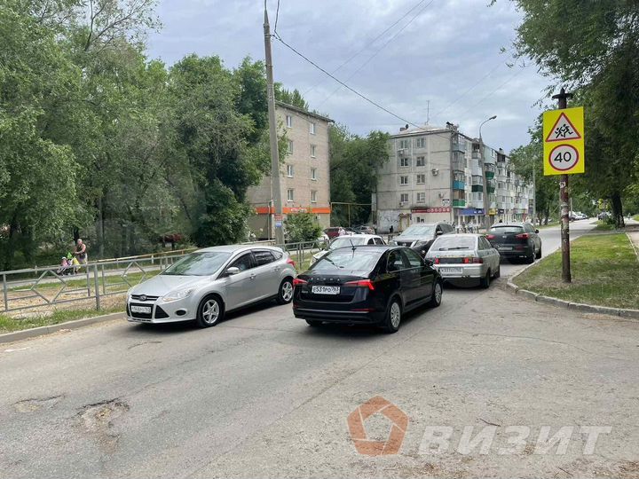 Торговое помещение рядом с парком Победы