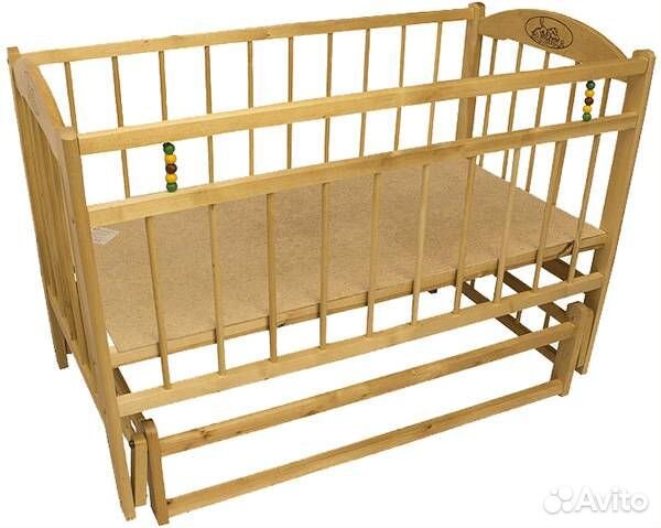 Детская кроватка с маятником