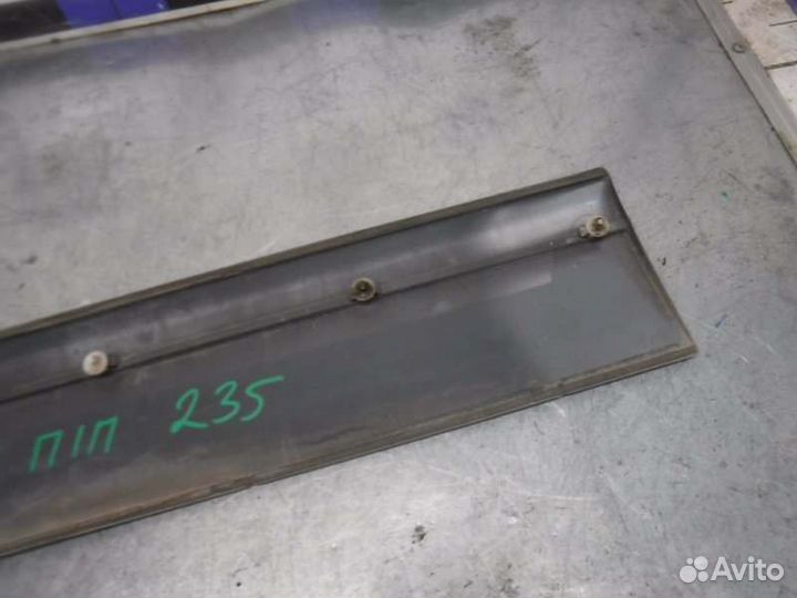 Накладка двери передняя правая Ваз 2115 2111