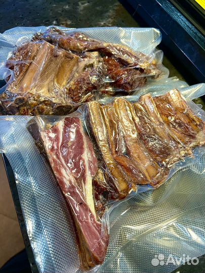 Копченое мясо кабана и лосиные ребрышки