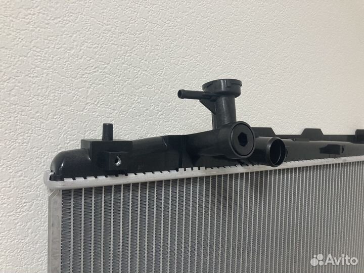Радиатор охлаждения Тойота Рав4 1ZZ 1.8 00-05