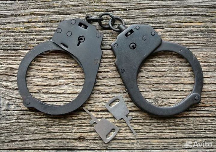Новые Наручники