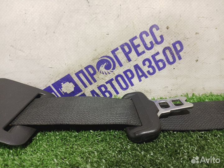 Ремень безопасности задний Kia Rio 4 седан 1.4