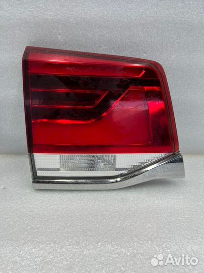 Фонарь внутренний задний левый Toyota Land Cruiser