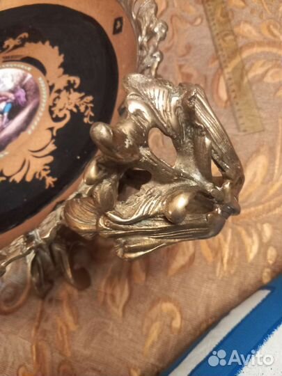 Фруктовница на ножке