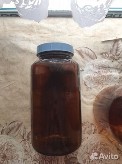 Банки темное стекло