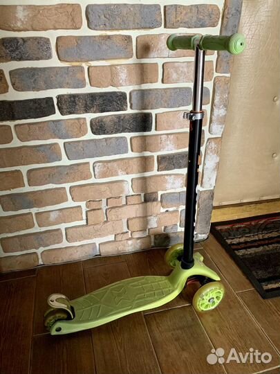 Самокат светящиеся колеса