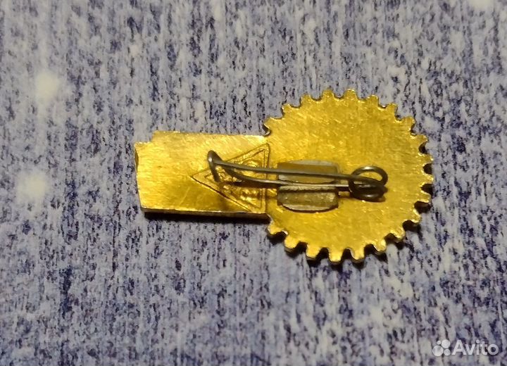 Значок СССР воир